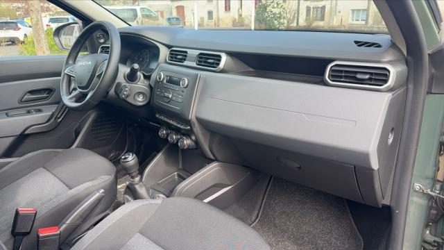Dacia Duster image 8