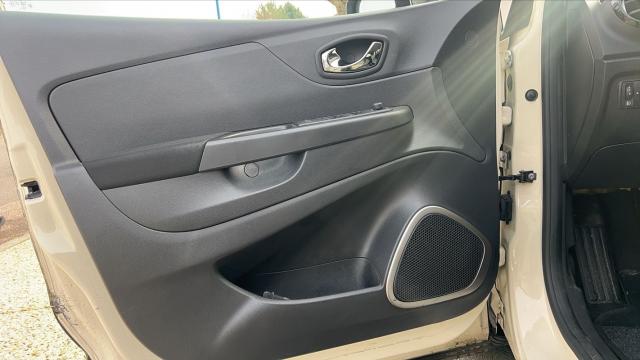 Renault Captur image 7