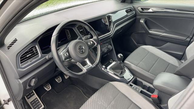 Volkswagen T-Roc image 2