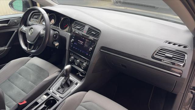 Volkswagen Golf image 2