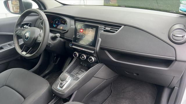 Renault Zoe image 2