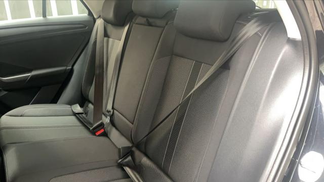 Volkswagen T-Roc image 9