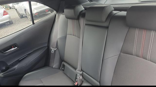 Toyota Corolla image 6