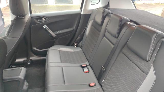 Peugeot 2008 image 7