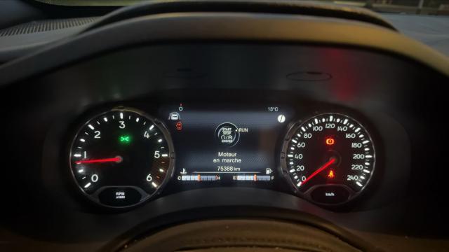 Jeep Renegade image 2