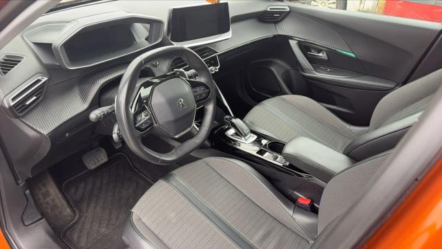 Peugeot 2008 image 6