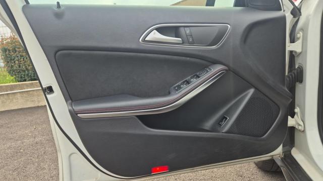 Mercedes Benz Classe Gla image 1