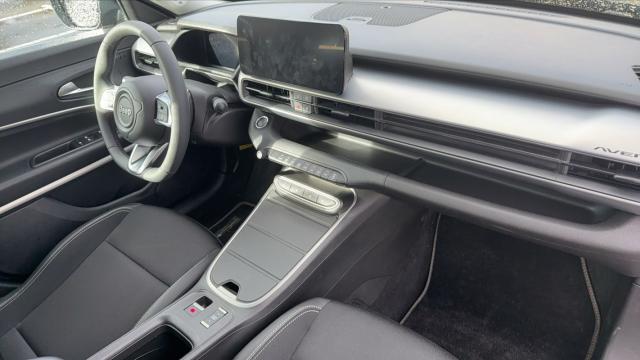 Jeep Avenger image 7