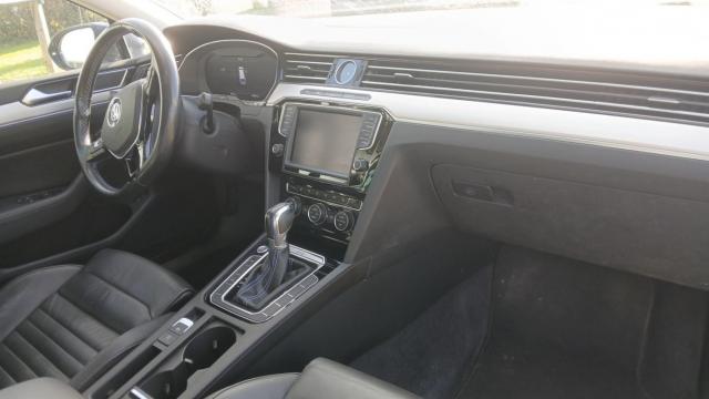 Volkswagen Passat Sw image 4