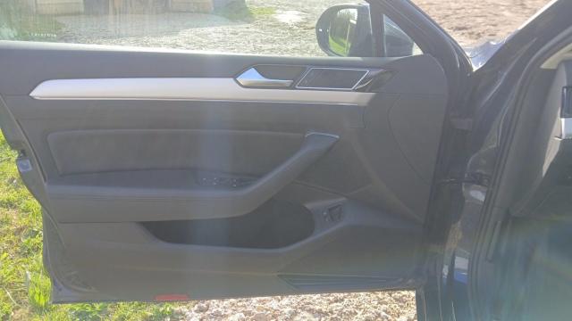 Volkswagen Passat Sw image 2