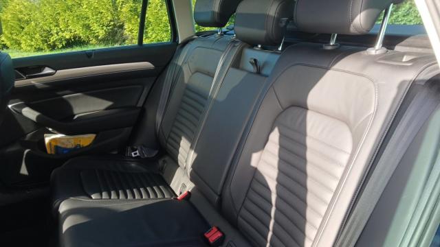 Volkswagen Passat Sw image 6