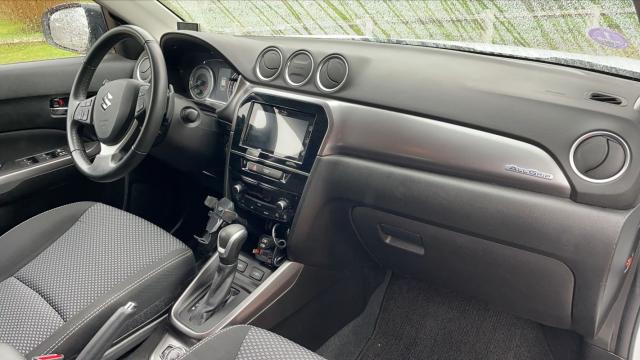 Suzuki Vitara image 2