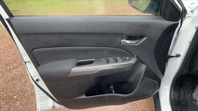 Suzuki Vitara image 5