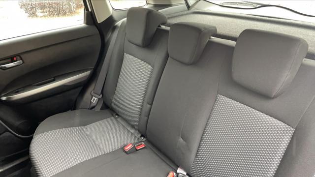 Suzuki Vitara image 9