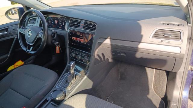 Volkswagen Golf image 4