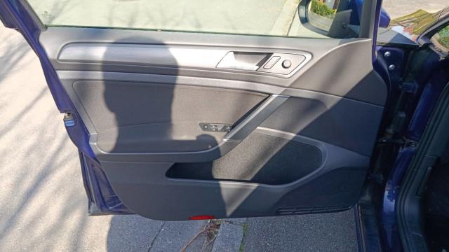 Volkswagen Golf image 2