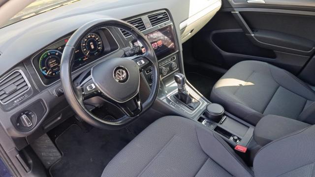 Volkswagen Golf image 1