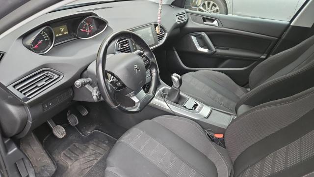 Peugeot 308 image 3