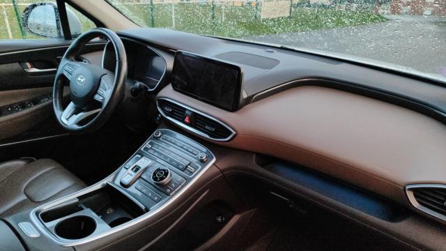Hyundai Santa Fe image 3