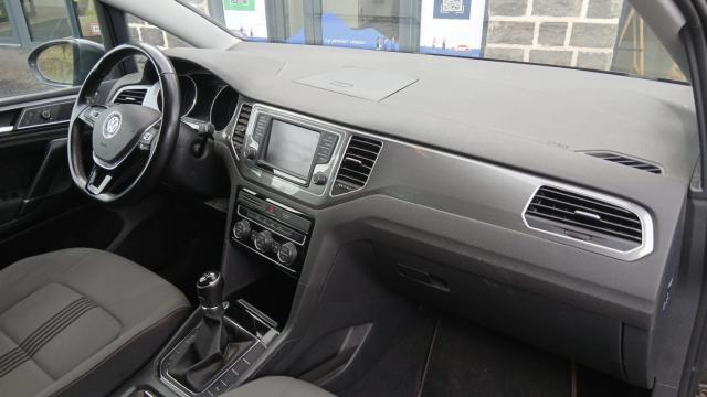 Volkswagen Golf Sportsvan image 3