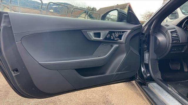 Jaguar F-Type image 9