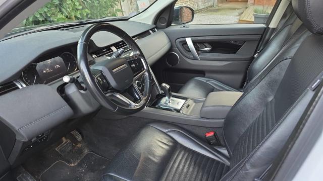 Land Rover Discovery Sport image 8