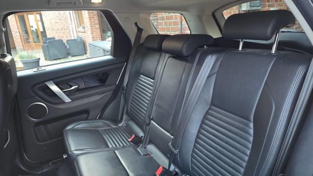 Land Rover Discovery Sport image 4