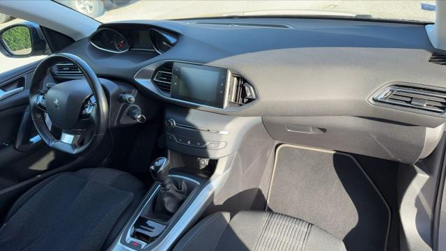 Peugeot 308 image 3