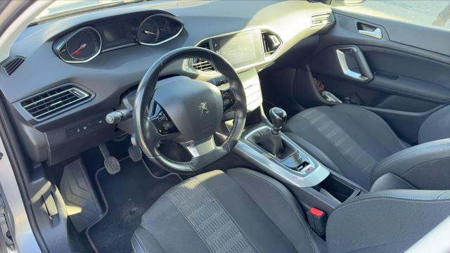 Peugeot 308 image 6