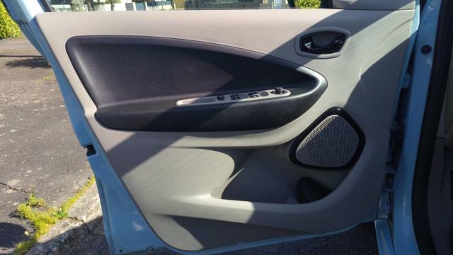 Renault Zoe image 2