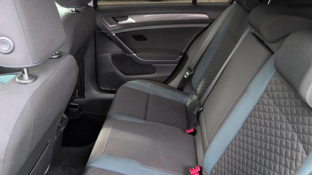 Volkswagen Golf image 4