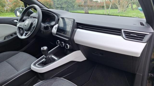 Renault Clio image 1