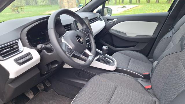 Renault Clio image 6