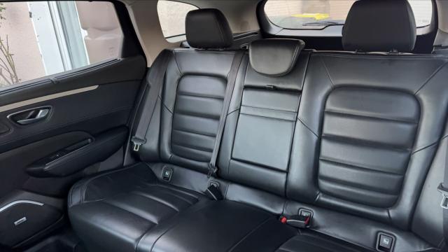 Renault Talisman Estate image 2