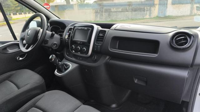 Renault Trafic image 3