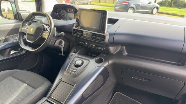 Peugeot Rifter image 6
