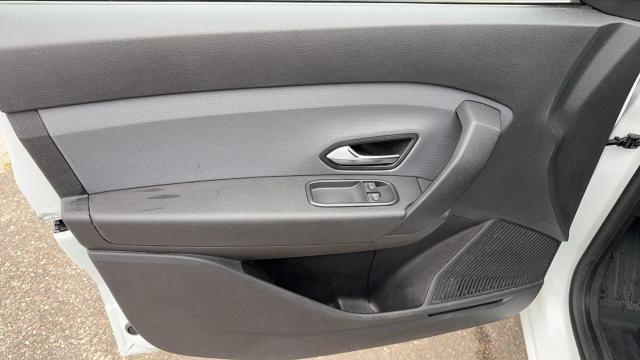 Renault Express image 9