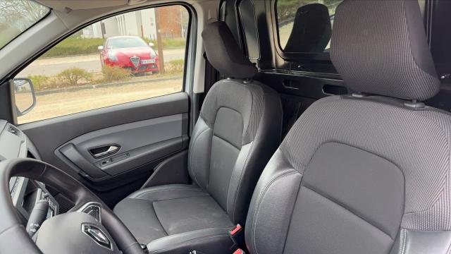 Renault Express image 3