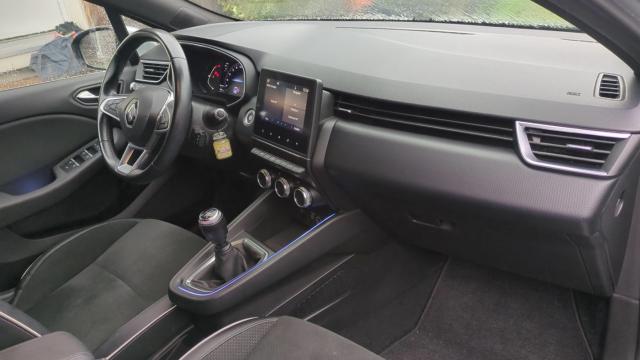 Renault Clio image 9