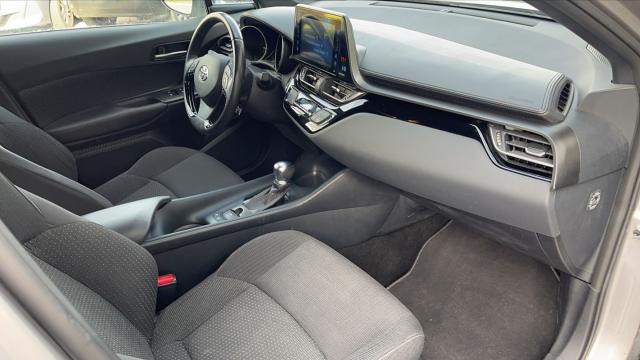 Toyota C-Hr image 4