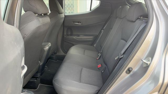 Toyota C-Hr image 5