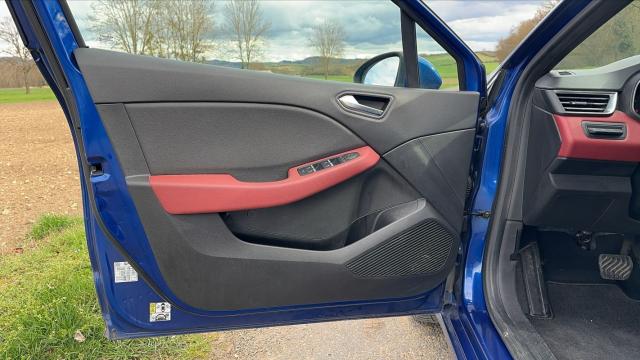 Renault Clio image 9