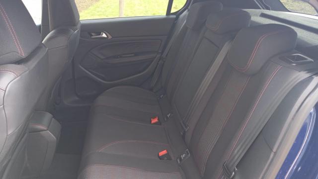 Peugeot 308 image 9