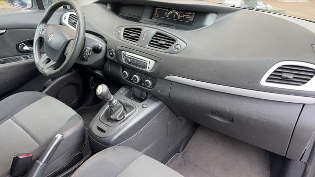 Renault Scénic image 2