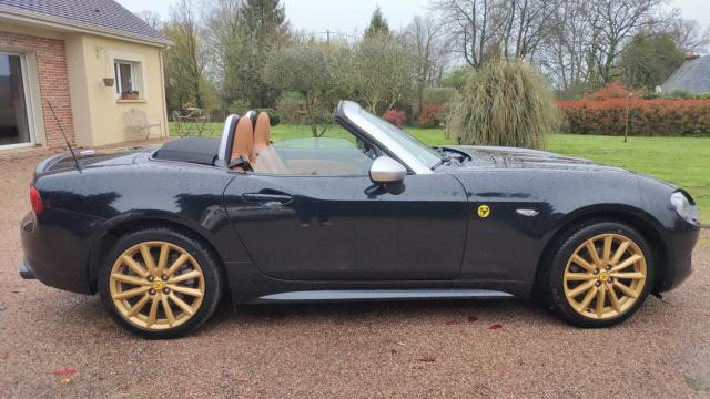 Fiat 124 Spider image 6