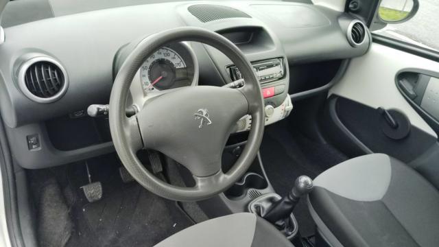 Peugeot 107 image 7