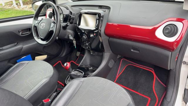 Toyota Aygo image 9