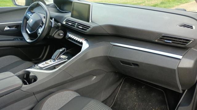 Peugeot 3008 image 3