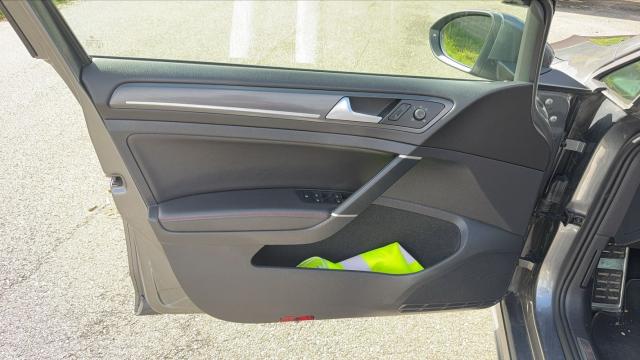 Volkswagen Golf image 5