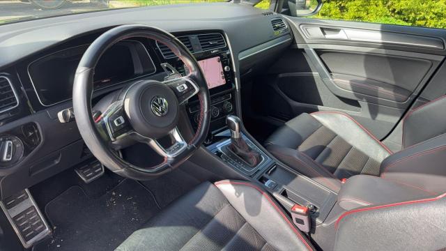 Volkswagen Golf image 4